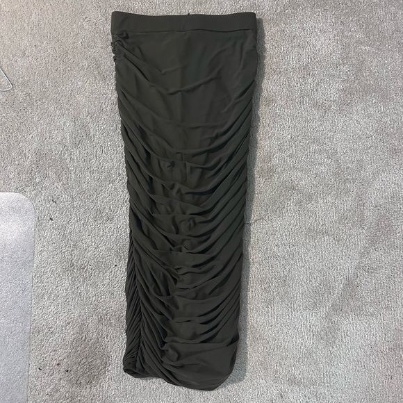 Dark green high waist ruched skirt - Picture 1 of 3